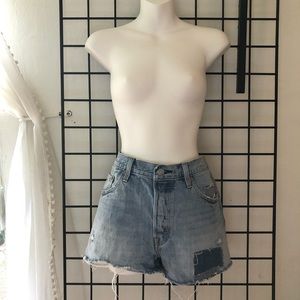High waisted Levi jean shorts
